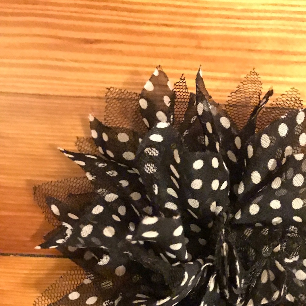 2 Brooches - Picture 3 of 8