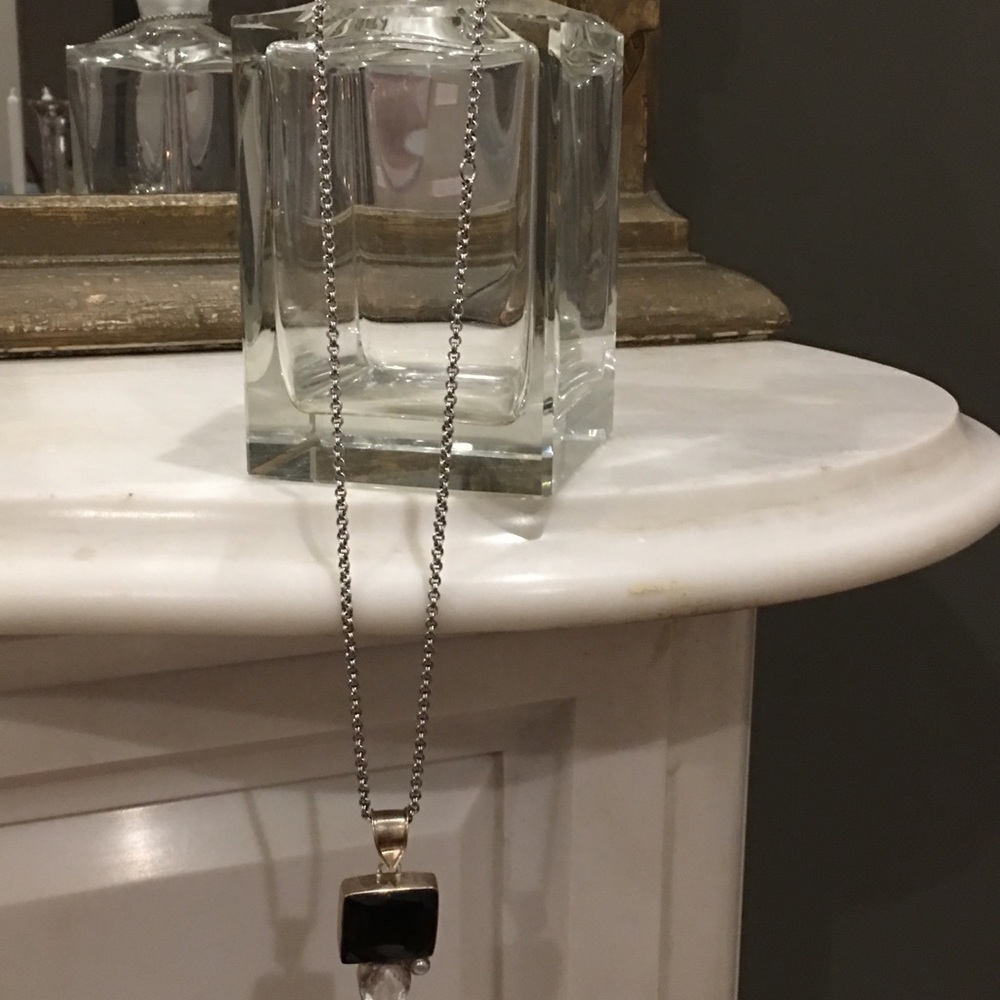 Silver chain necklace with black and pearl drop