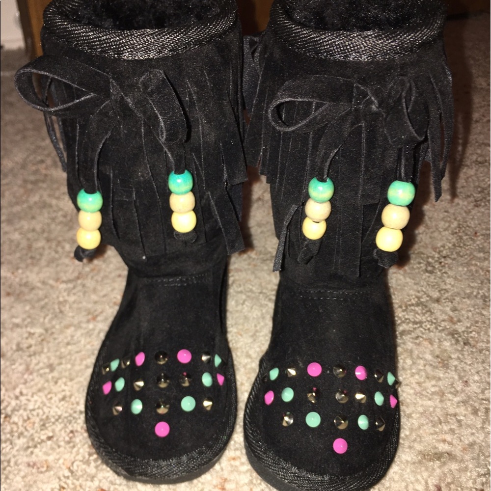 Fringe Boots