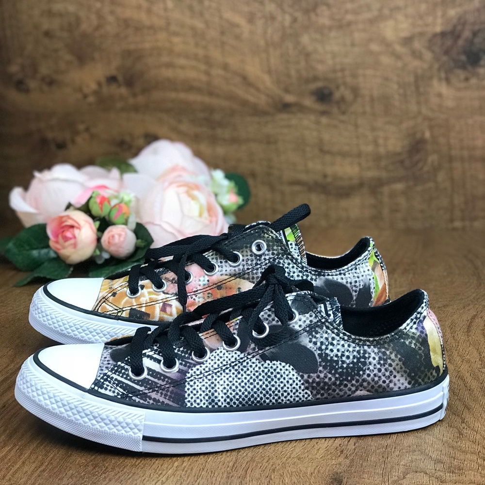 NWT Converse🔥Digital Floral Black LT W AUTHENTIC - Picture 2 of 8