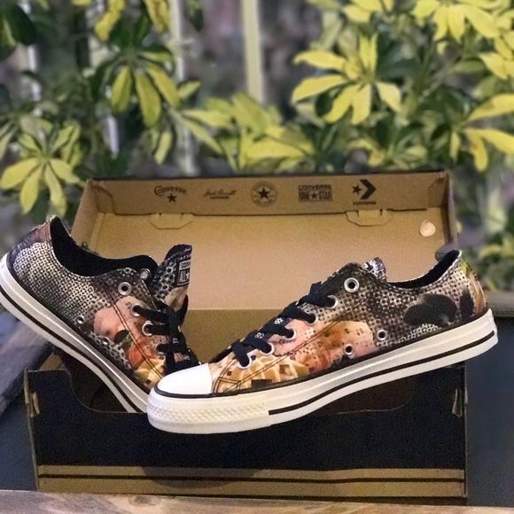 NWT Converseš„Digital Floral Black LT W AUTHENTIC - Picture 6 of 8