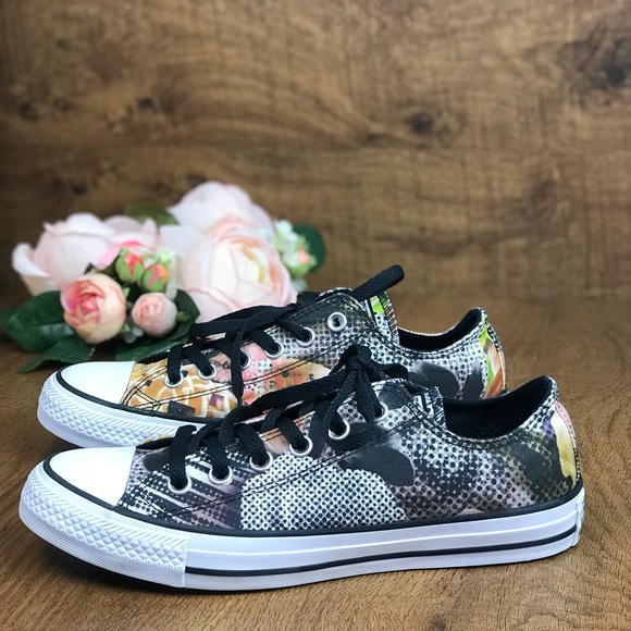 NWT Converseš„Digital Floral Black LT W AUTHENTIC - Picture 2 of 8