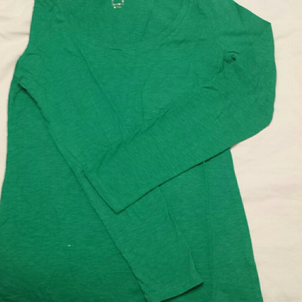 Womens long sleeve tee