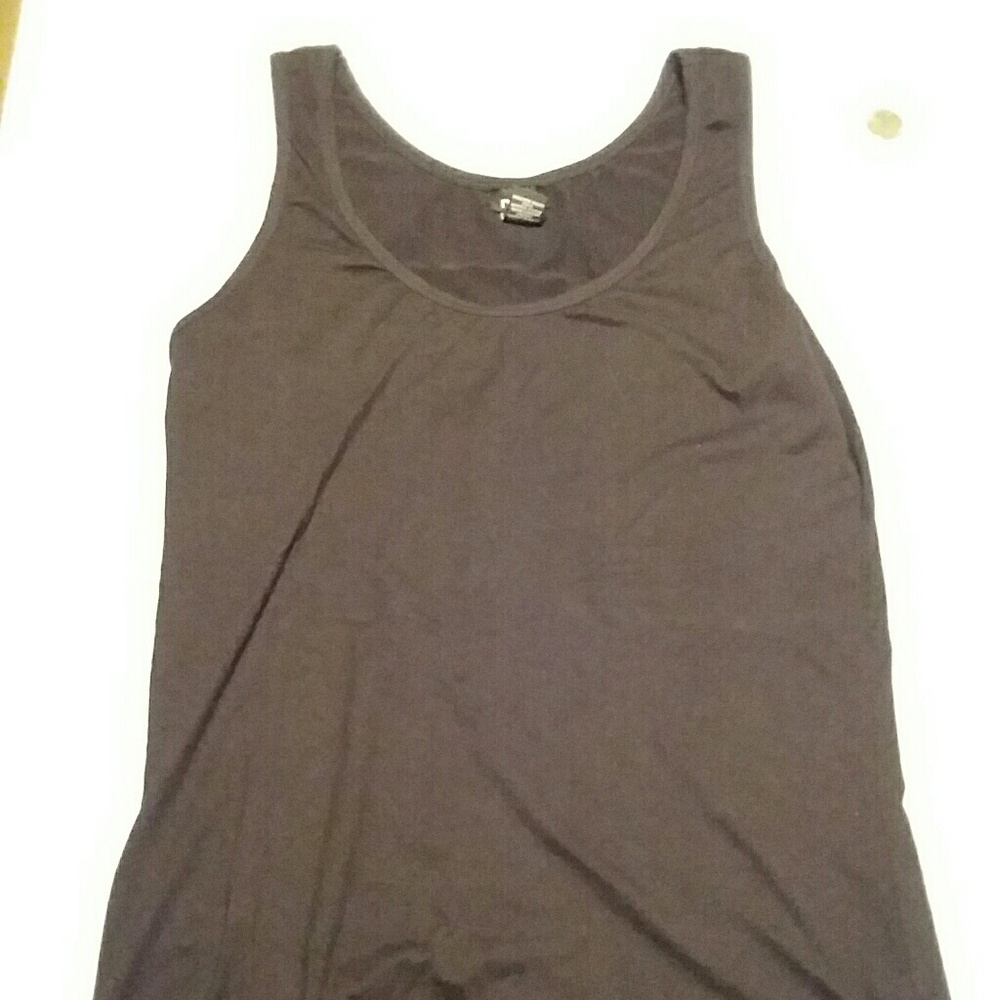 Rue 21 tank