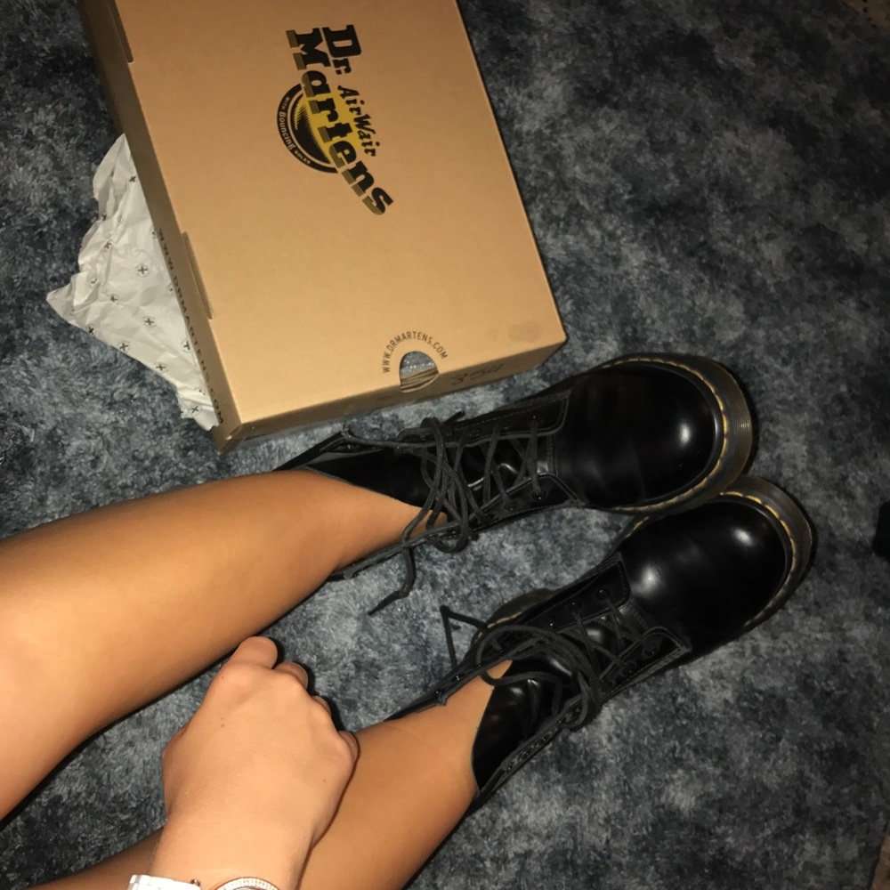 Mint condition matte Dr. Martens