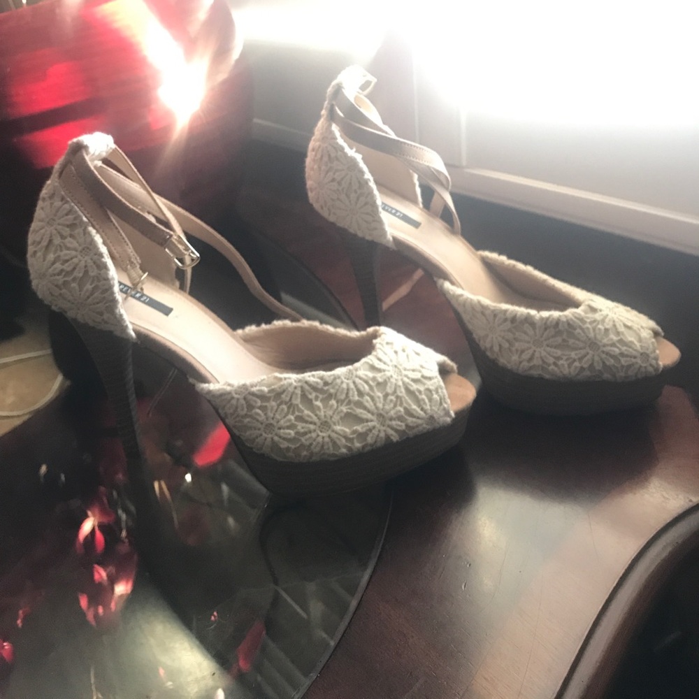 Beige heels
