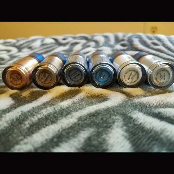 6 Mini MAC Pigments - Picture 2 of 2