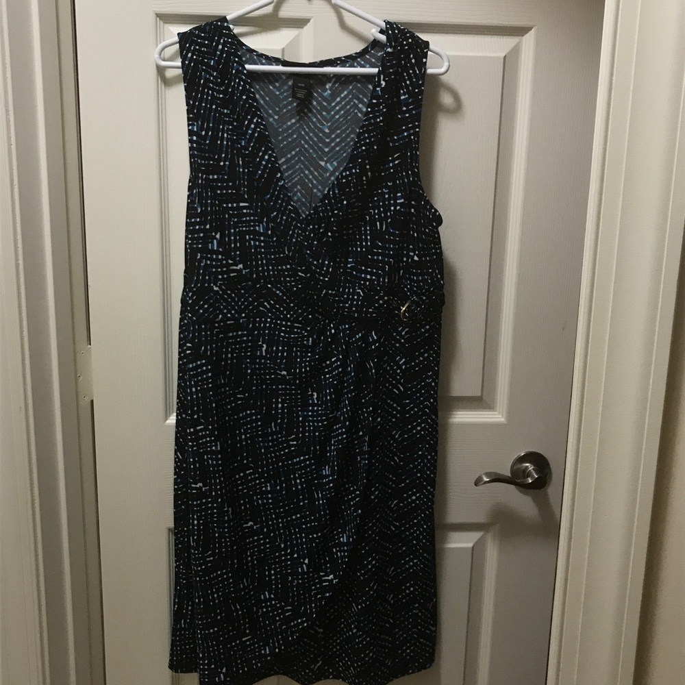 ➕Sleeveless dress