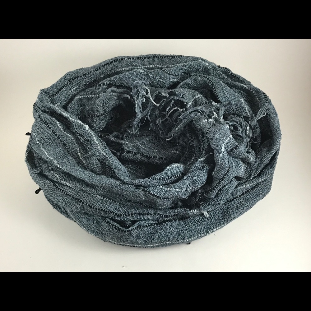 Unisex Blue Knit Scarf