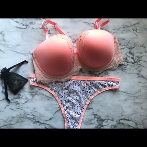 Dream Angels Multiway Bra & Panty Set
