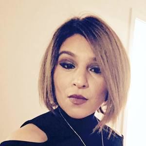 Meet your Posher, Aura