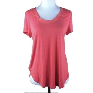 Deletta Coral Swing T Jersey and Gingham Blouse