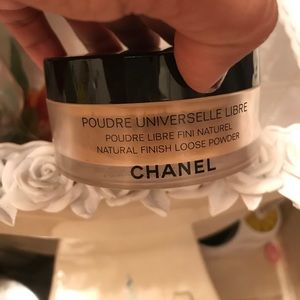 Chanel natural finish loose powder