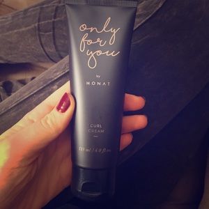NEW Monat curl cream