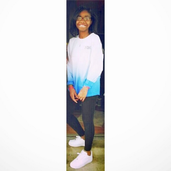 Meet your Posher, Nashell - Picture 1 of 1