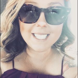 Meet your Posher, Amy