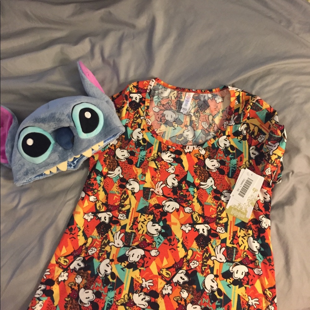 NWT Lularoe Disney Classic T size XS