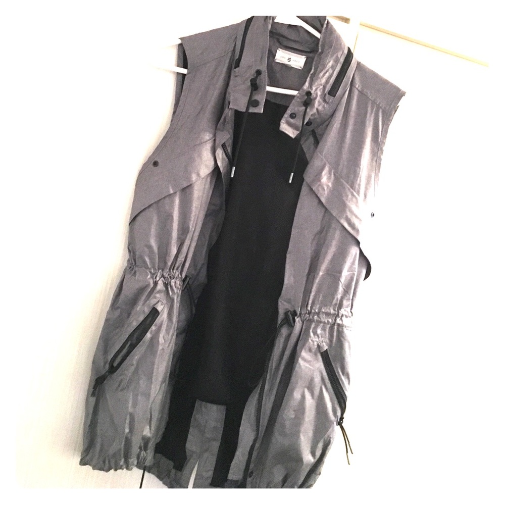 Lou & Grey Sports Vest