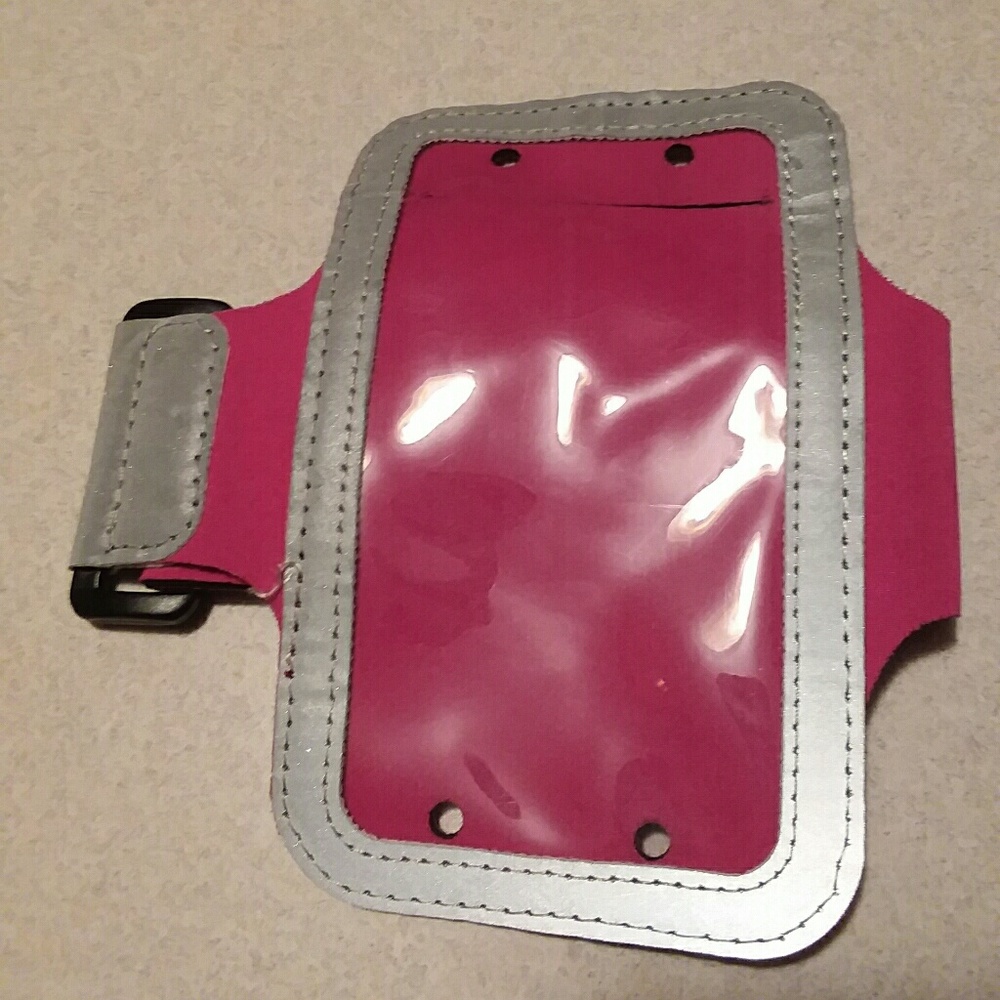 Phone arm band. Free w/$10 purchase