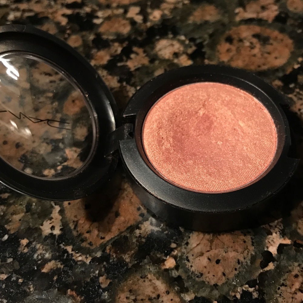 MAC limited edition shadow ♥️✨