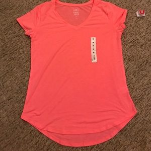 SO perfect V neck tshirt.