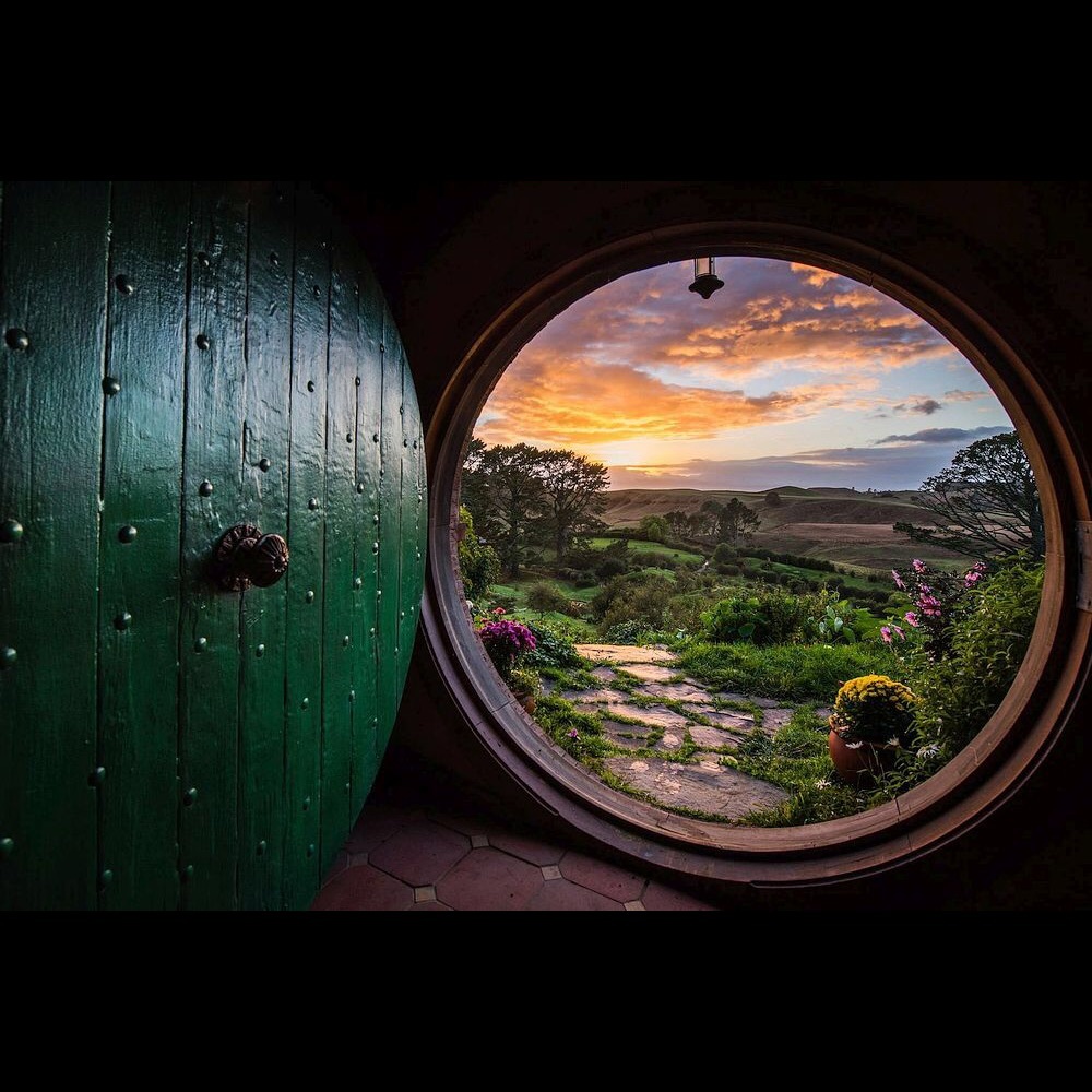 Meet your Posher, Atige