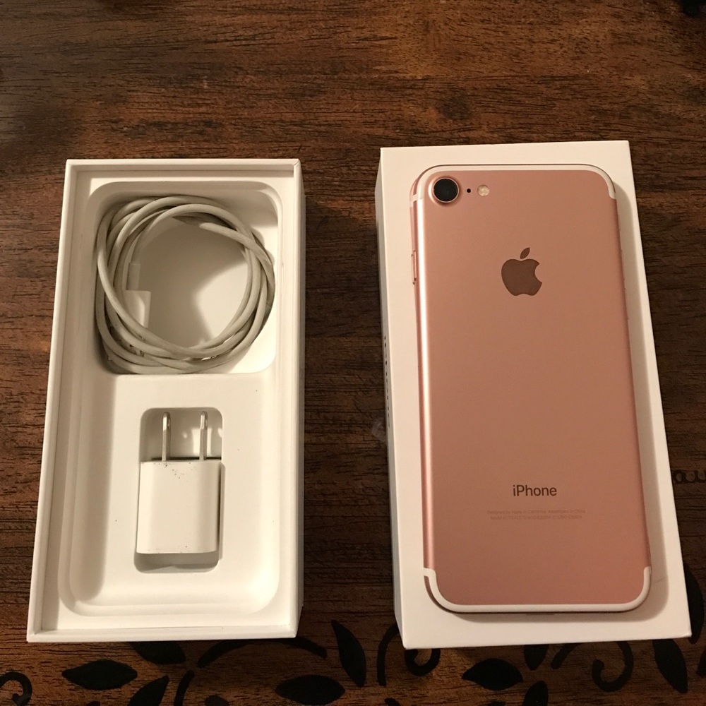 AT&T IPhone 7 128 GB