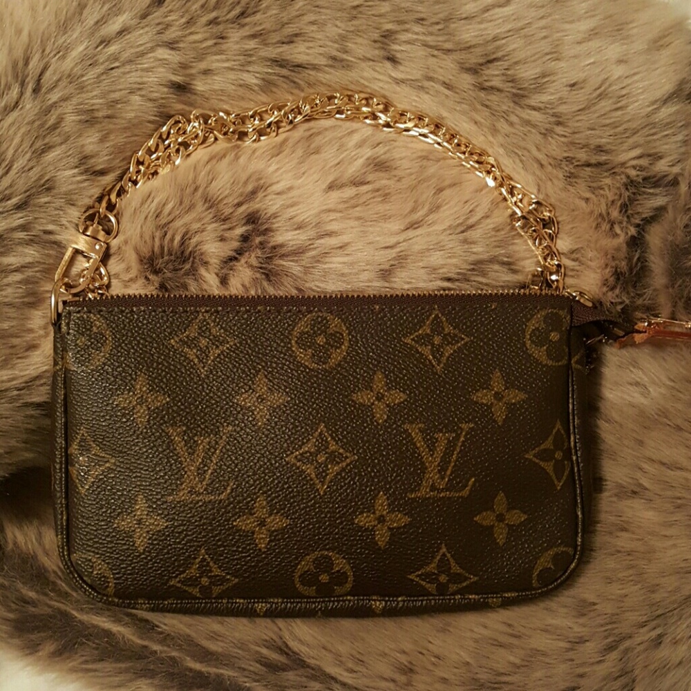 FINAL DROP! 100% AUTHENTIC Louis Vuitton Pouchette