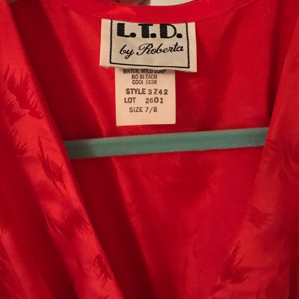 Lady in Red Vintage Dress 😍😍😍 - Picture 6 of 6