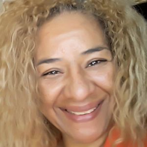 Meet your Posher, Alisha