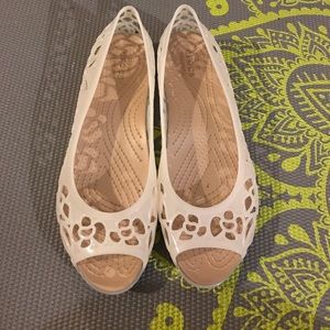 Croc flats