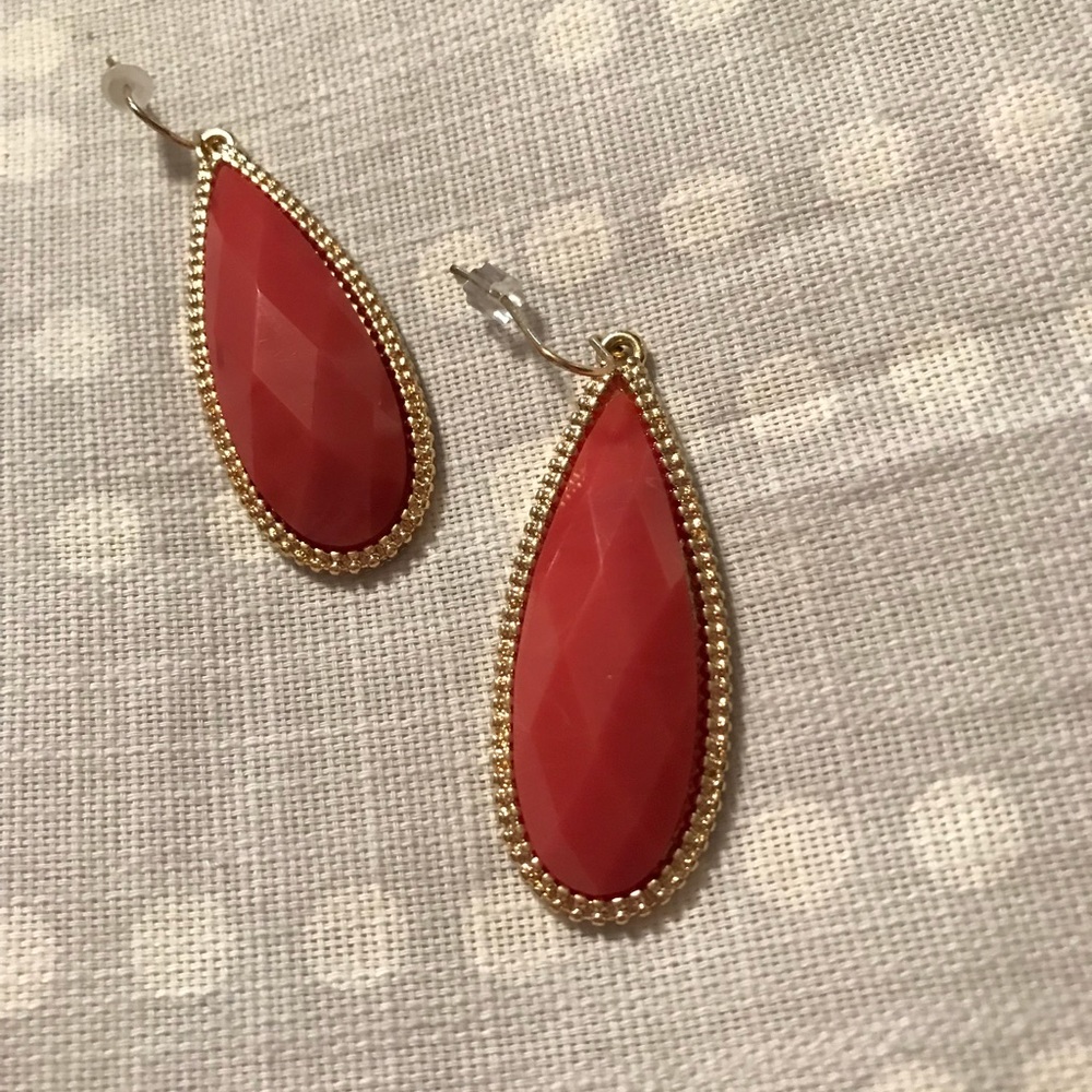 Statement earrings!