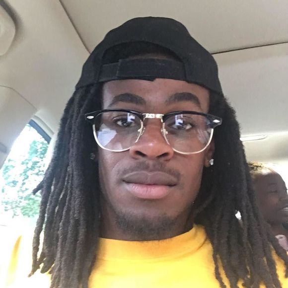 Meet your Posher, Garrette - Picture 1 of 1