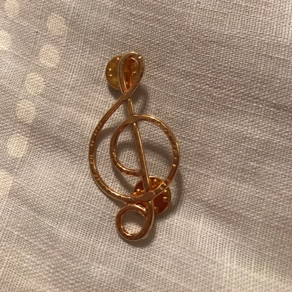 Treble clef pin!