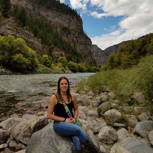 Meet your Posher, Andrea