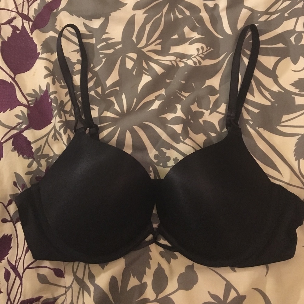 Victoria's Secret Miraculous Plunge push up bra