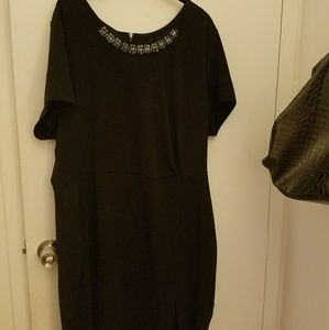 Black bejeweled shortsleeve dress