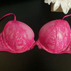 Victoria's Secret Very Sexy push-up bra