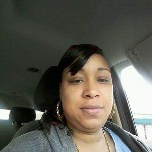 Meet your Posher, Ebony