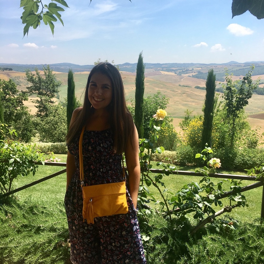 Meet your Posher, Marissa