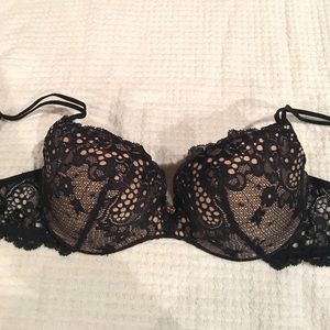 Victoria's Secret very sexy black lace bra