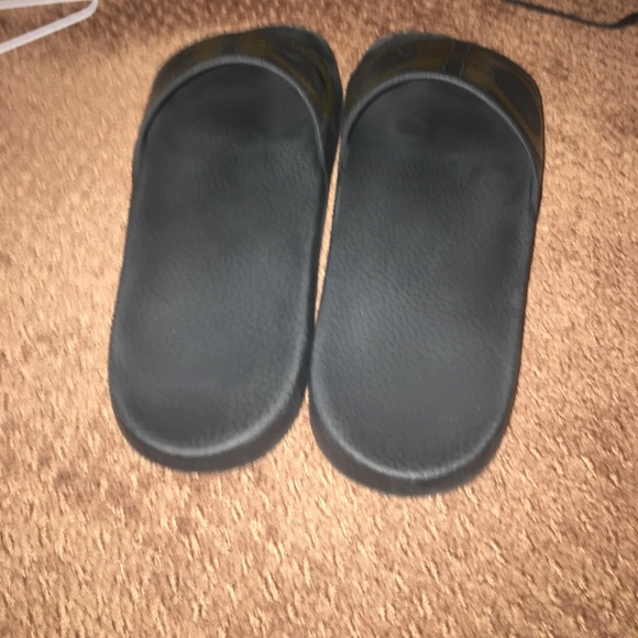 Slides - Picture 3 of 4