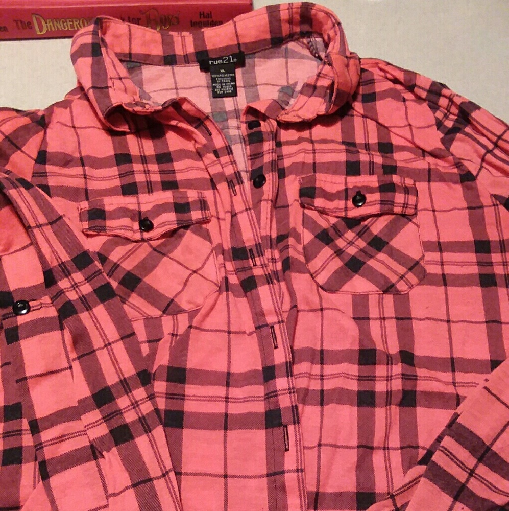 Rue 21 top