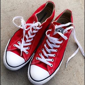Red converse