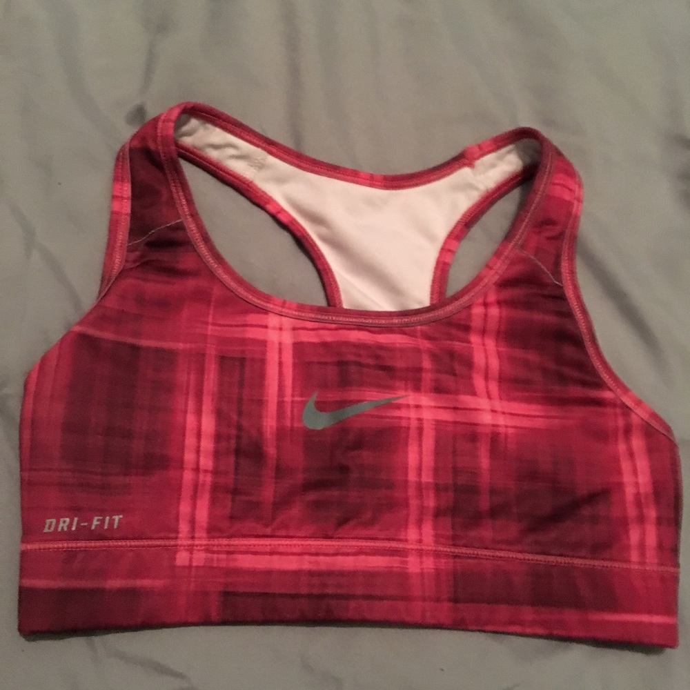 nike sports bra