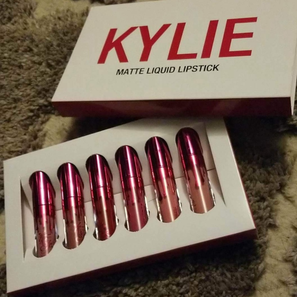 VALENTINE EDITION kylie matte mini lipstick 6pc