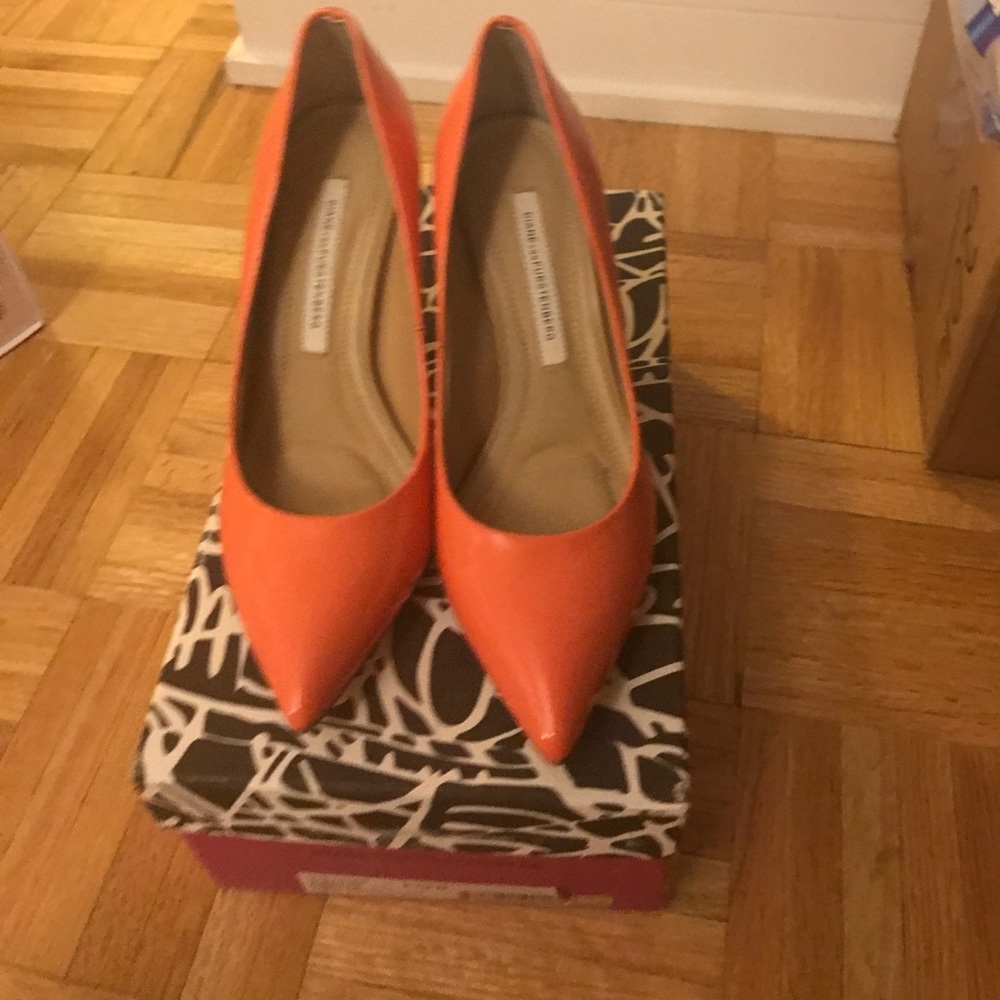 DVF Diane von furstenberg pumps heels 6 1/2