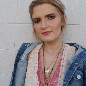 Meet your Posher, Kelsey