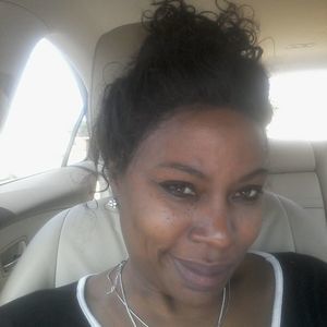 Meet your Posher, Thea