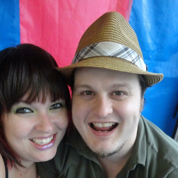 Meet your Posher, Jay - Picture 2 of 2